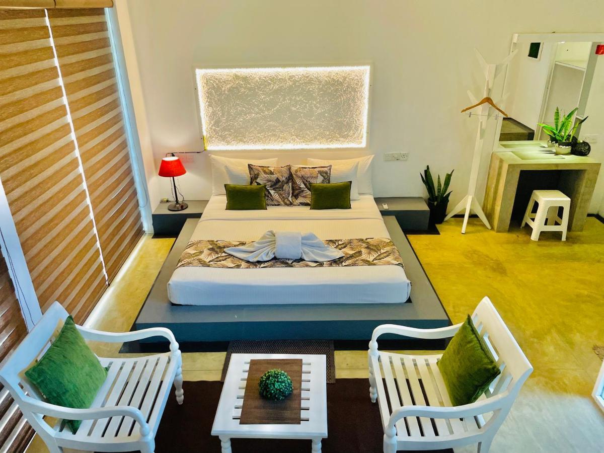 8+ Plus Motels Negombo Extérieur photo