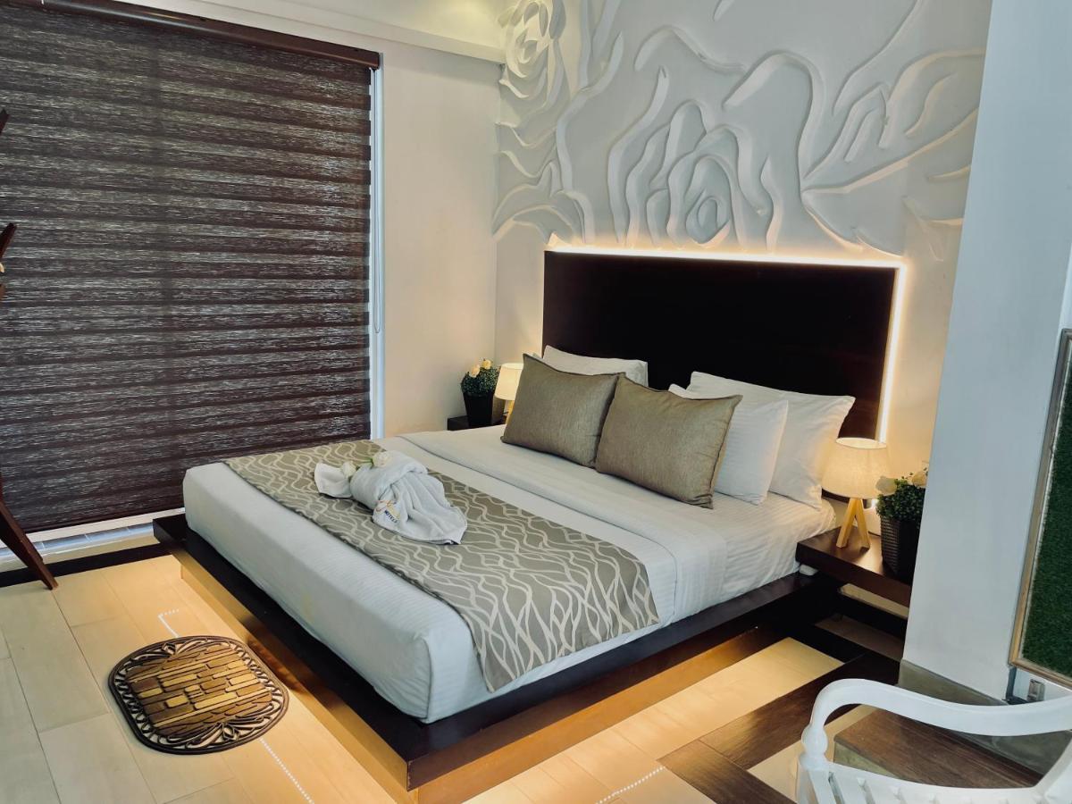 8+ Plus Motels Negombo Extérieur photo
